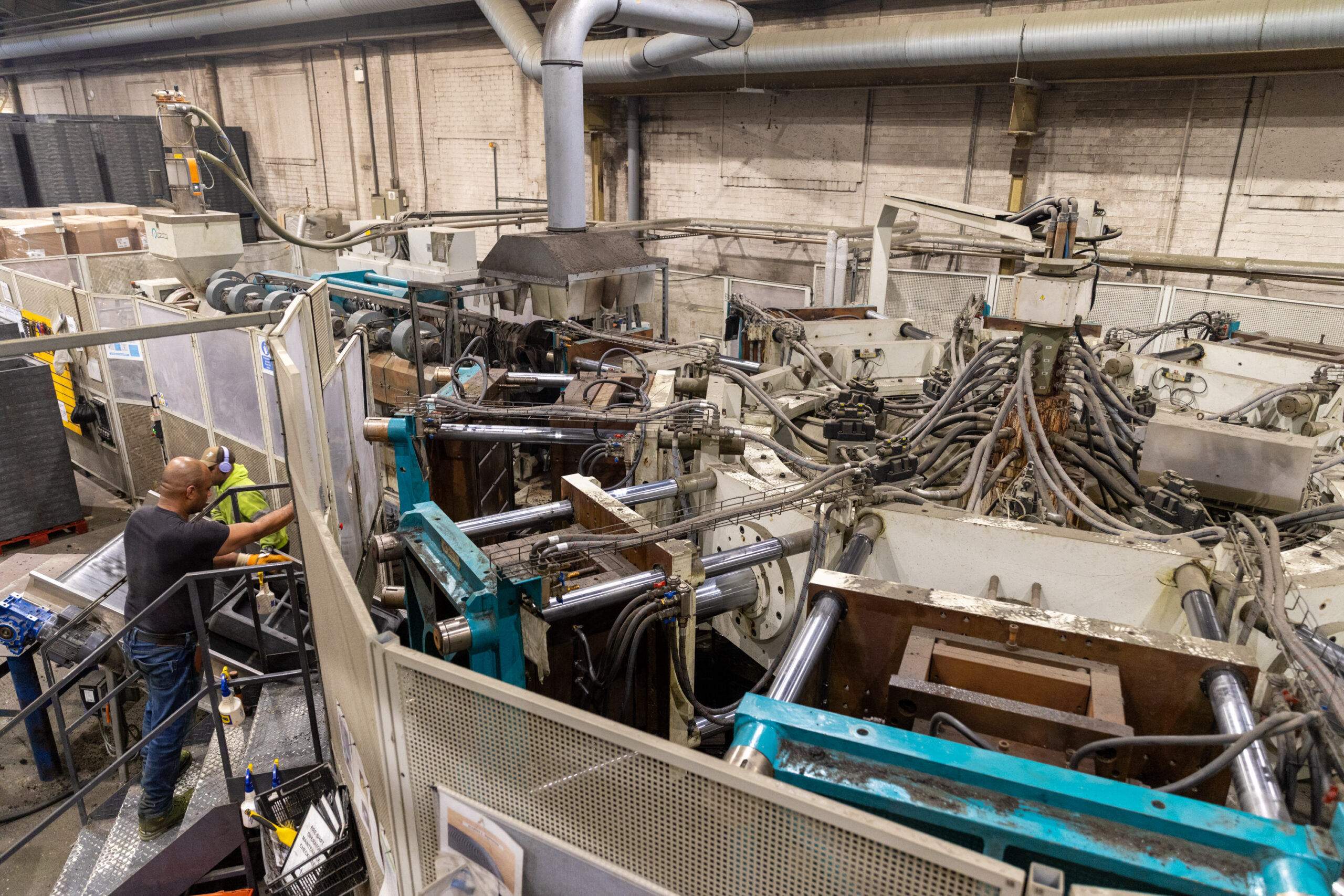 Injection moulding machine